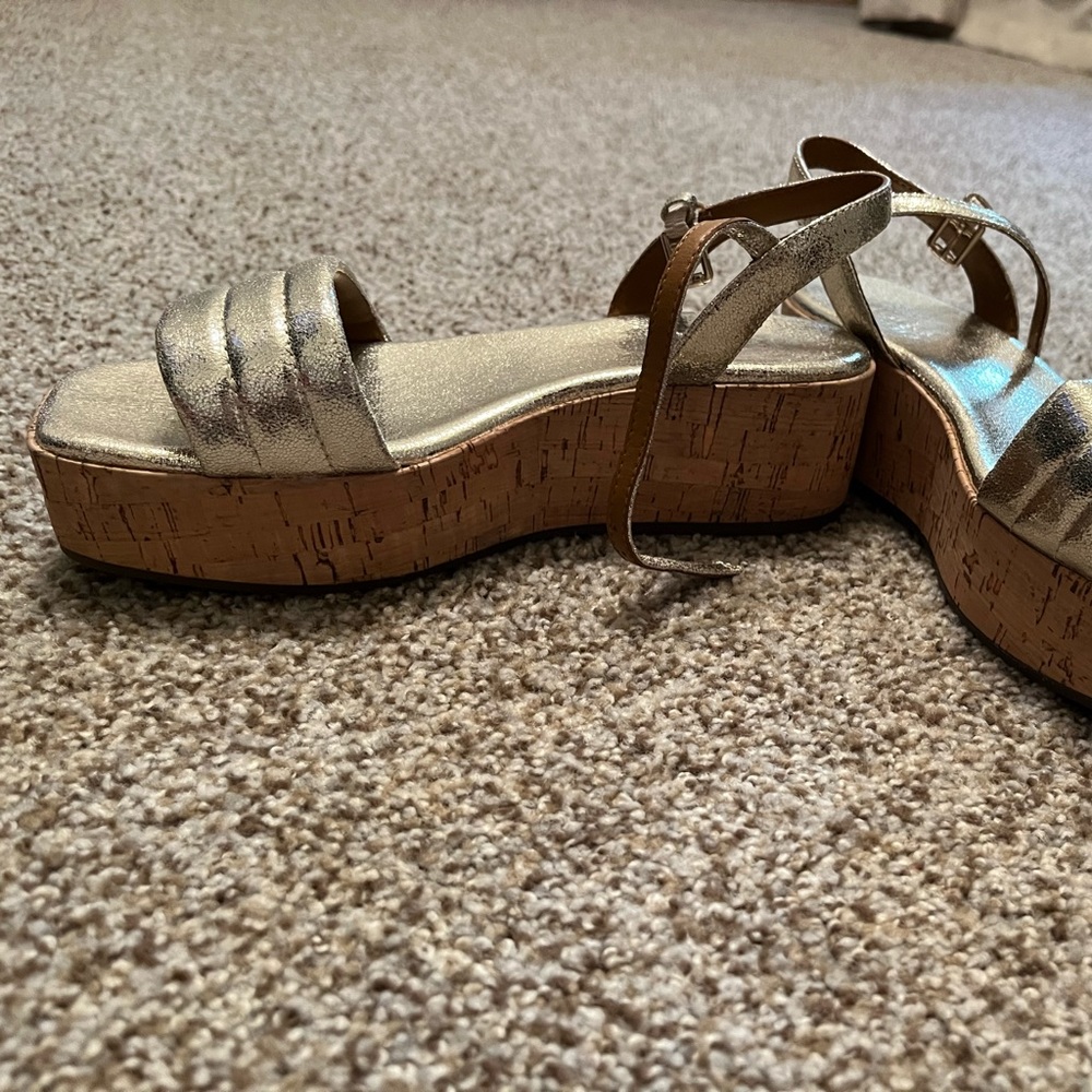 Franco Sarto platform flatform sandals 6.5